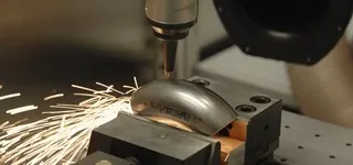 laser cutten robot